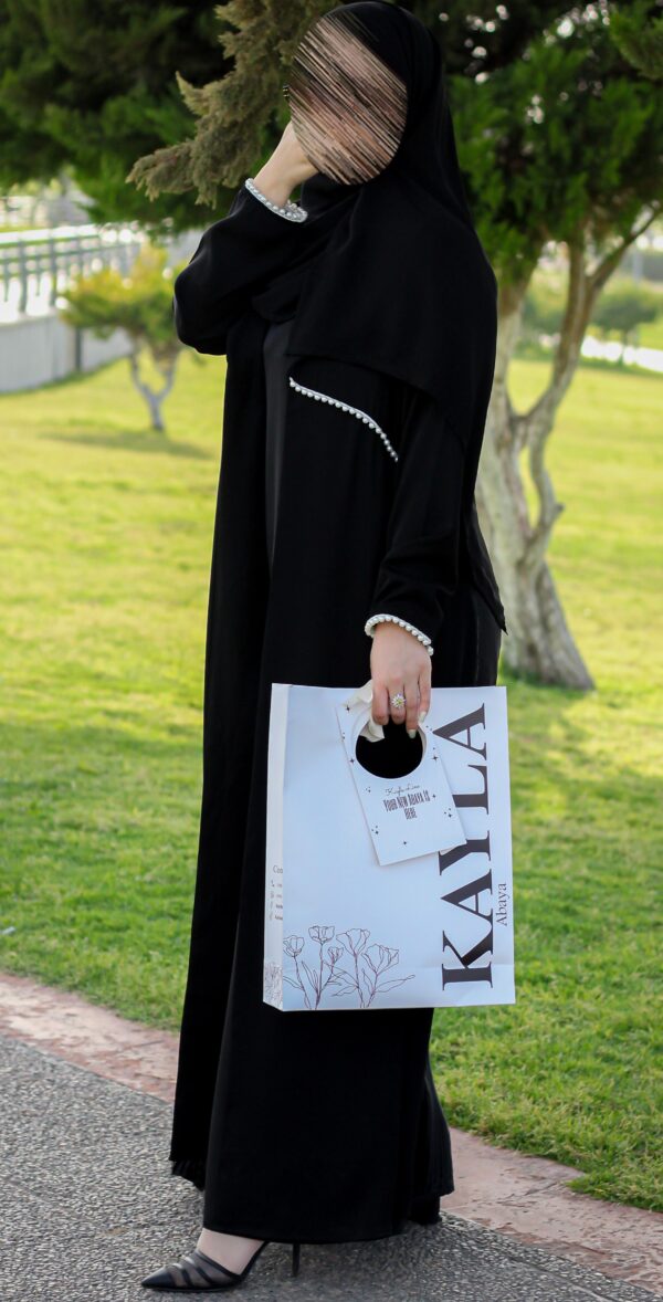 عباية " لؤلؤ "